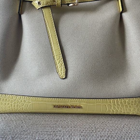 Michael Kors bag - Picture 8 of 8